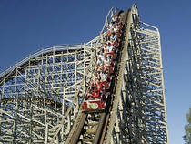 Achterbahn im Parc Asterix © Parc Asterix