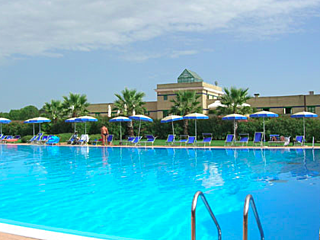 Cosmopolitan Resort Tirrenia