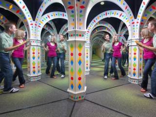 Amazing Mirror Maze