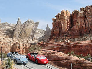 Disney California Adventure Park, Radiator Springs Racers © insidethemagic