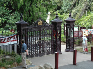 Eingang zum Royal Tasmanian Botanical Gardens © Barrylb